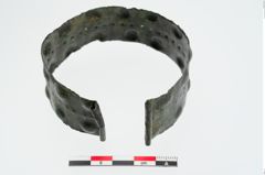 Foto von Bronzeblecharmreif (NHMW-PRAE-024872)